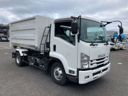 2020 Isuzu Forward