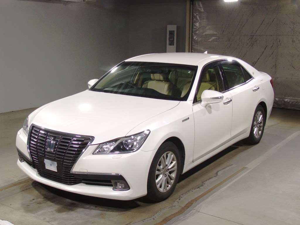 2013 Toyota Crown Hybrid AWS210[0]