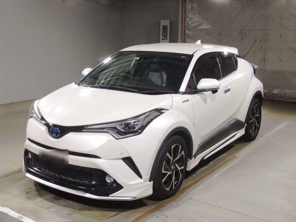 2018 Toyota C-HR ZYX10[0]