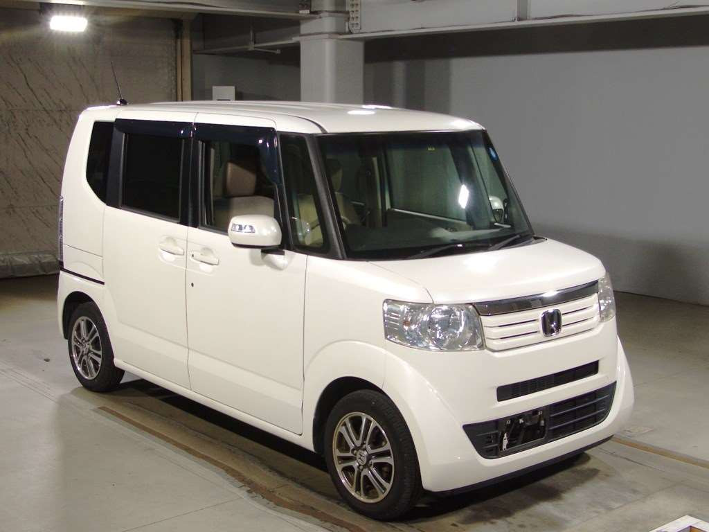 2014 Honda N-BOX JF1[2]