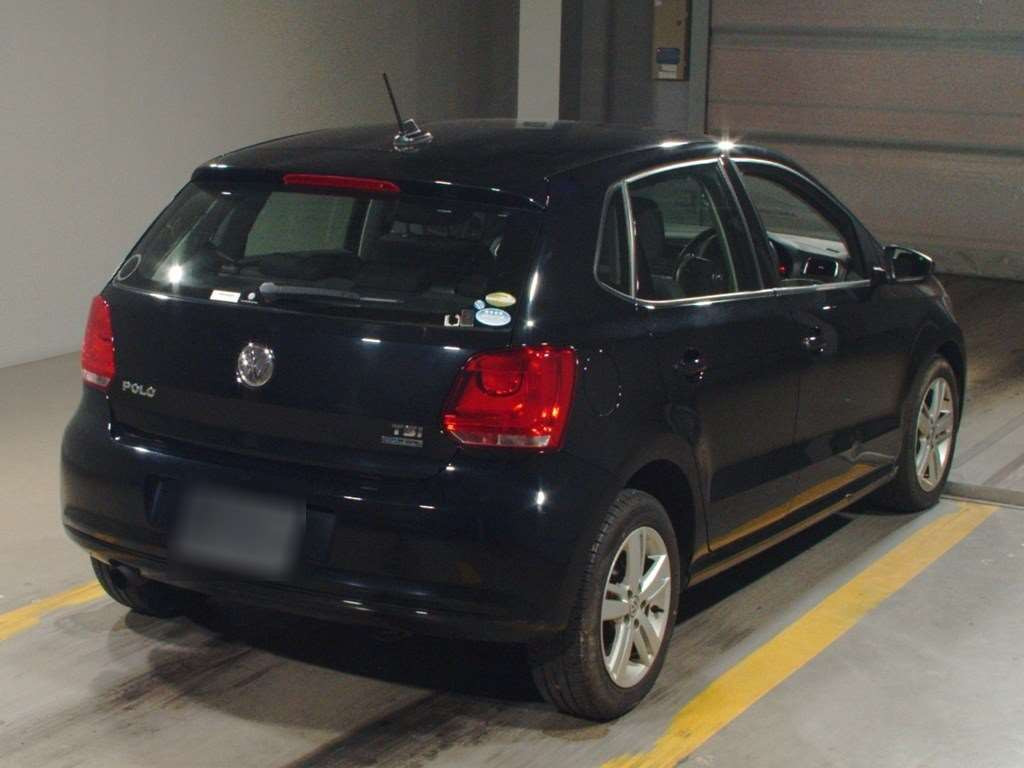 2014 Volkswagen Polo 6RCBZ[1]