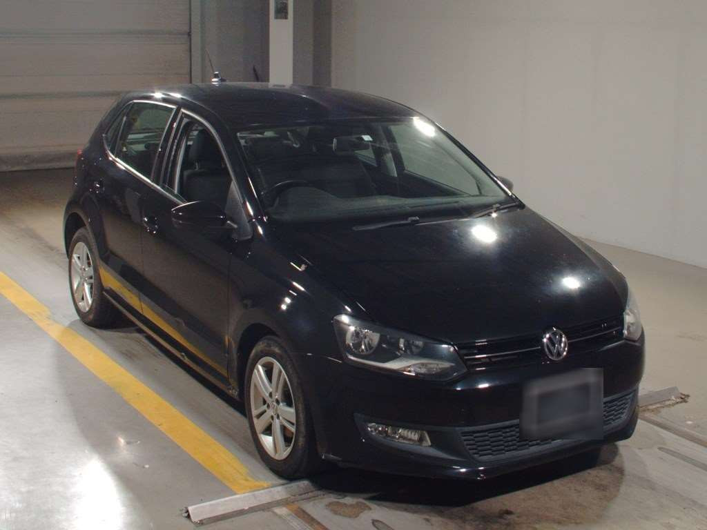 2014 Volkswagen Polo 6RCBZ[2]