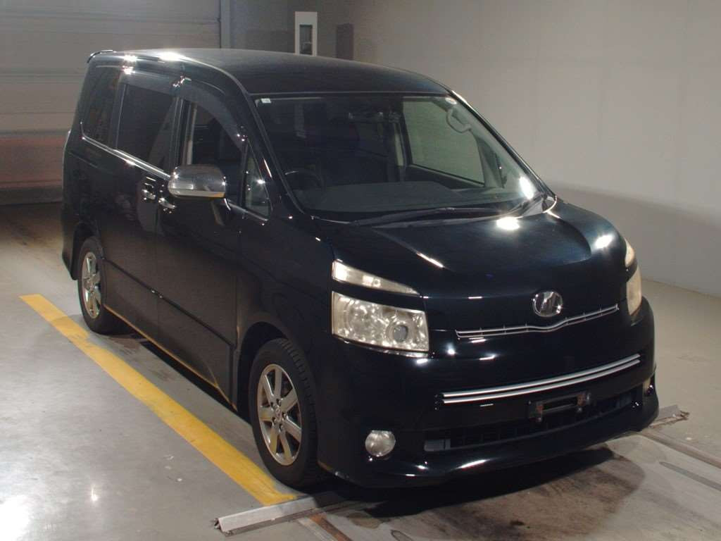 2008 Toyota Voxy ZRR70W[2]