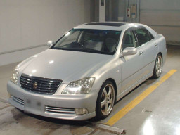 2005 Toyota Crown