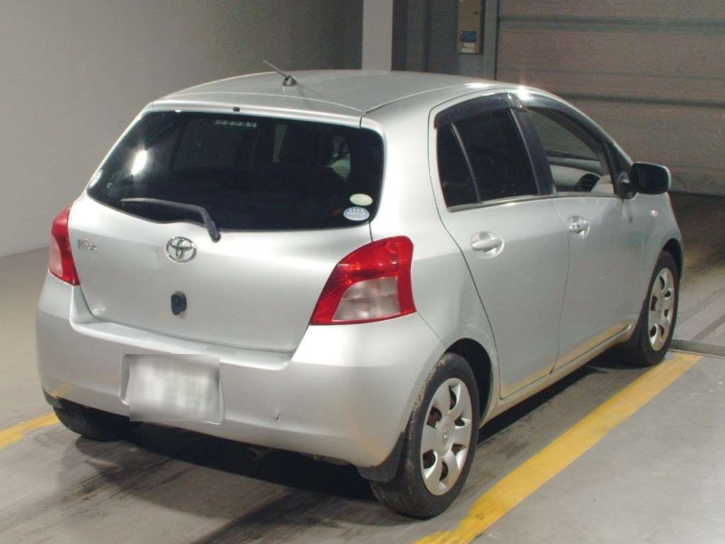 2006 Toyota Vitz SCP90[1]