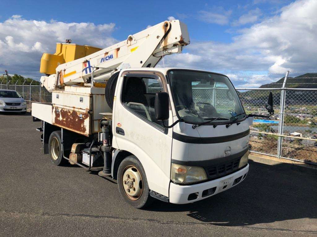 2007 Hino DUTRO XZU368M[2]