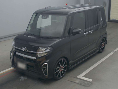 2021 Daihatsu Tanto Custom