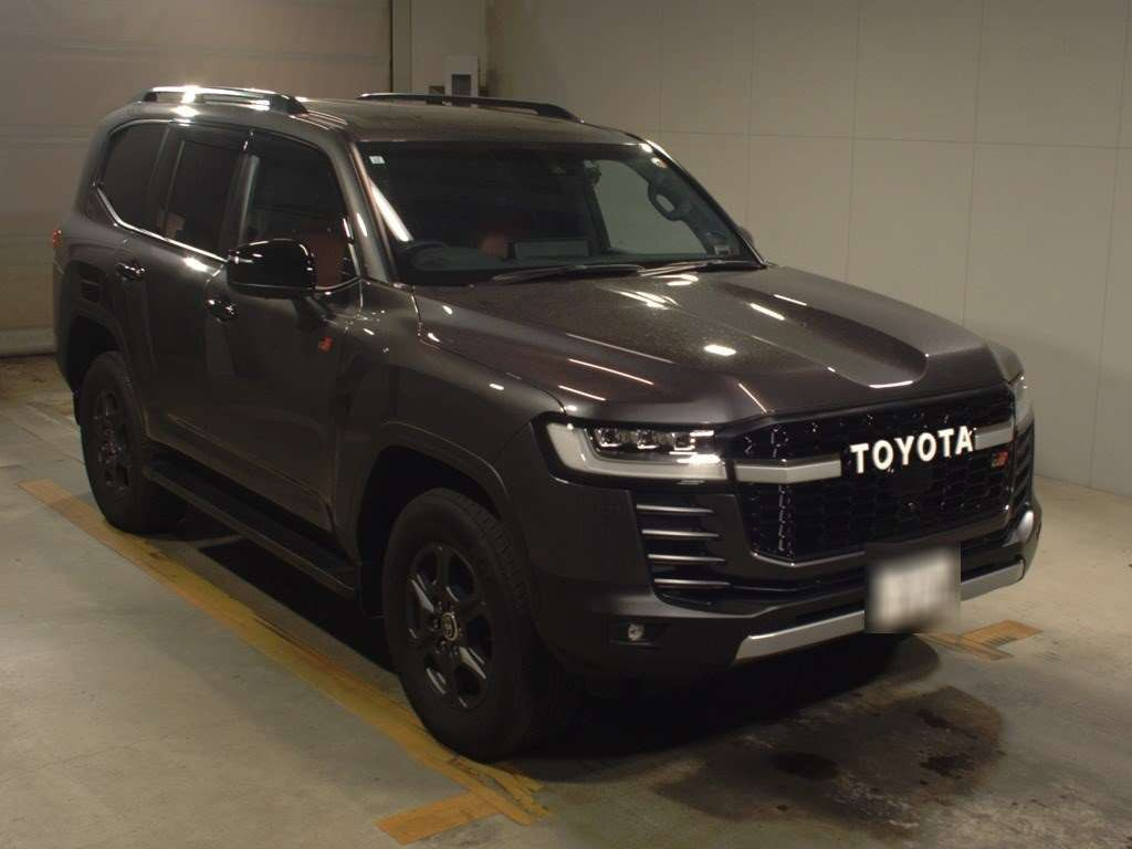 2023 Toyota Land Cruiser FJA300W[2]