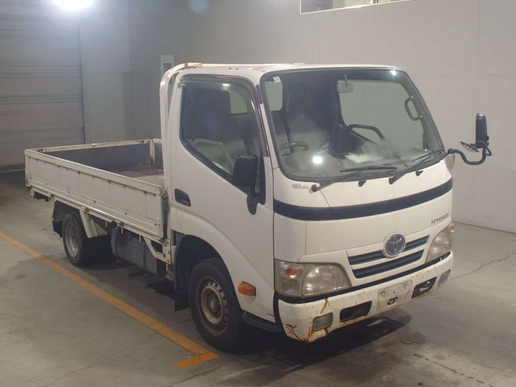 2011 Toyota Toyoace Truck KDY231[2]