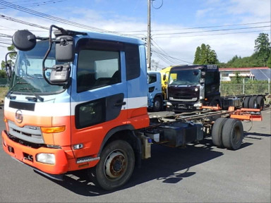 2013 UD Trucks condor