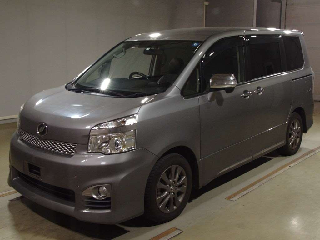 2013 Toyota Voxy ZRR70W[0]