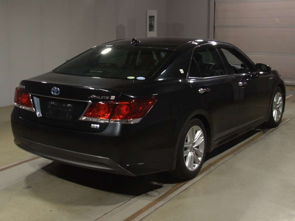 2013 Toyota Crown Hybrid AWS210[1]