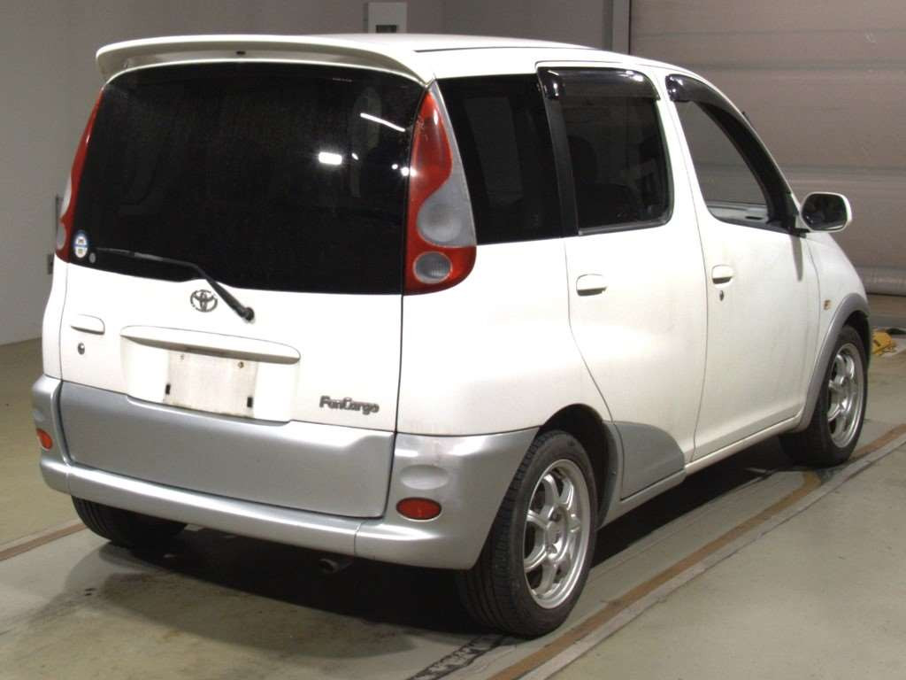 1999 Toyota Fun Cargo NCP21[1]