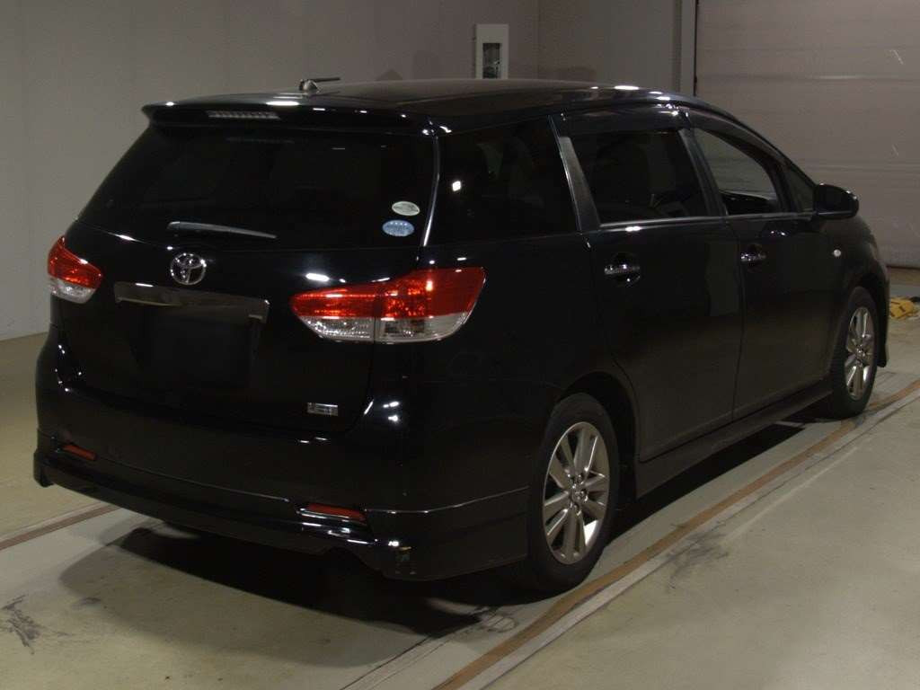 2012 Toyota Wish ZGE20W[1]