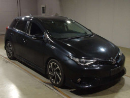 2016 Toyota Auris