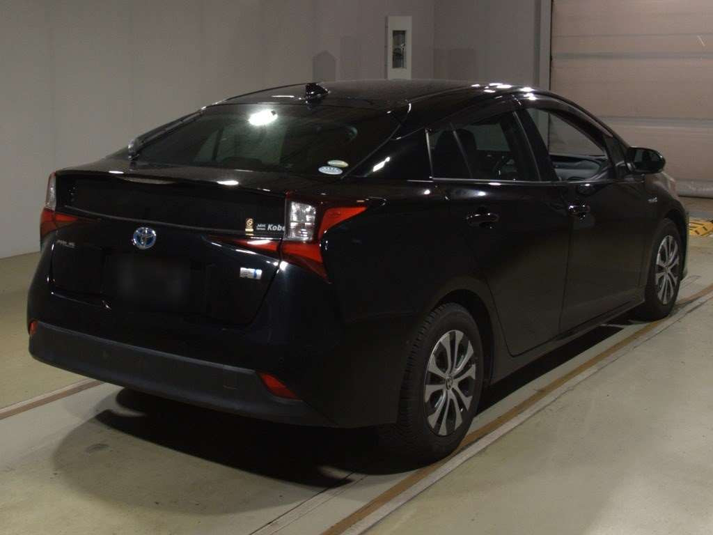 2019 Toyota Prius ZVW51[1]