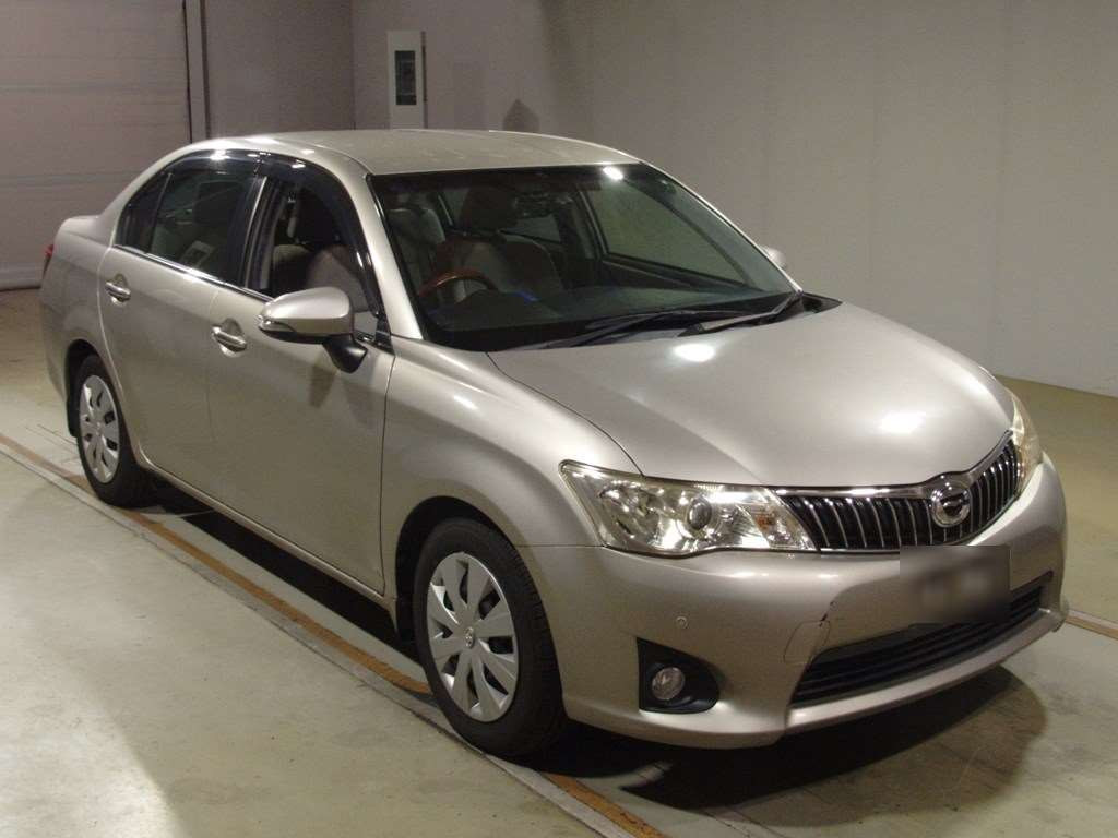 2012 Toyota Corolla Axio NZE161[2]