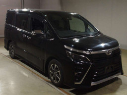 2021 Toyota Voxy