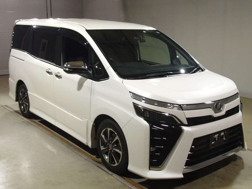 2020 Toyota Voxy ZRR80W[2]