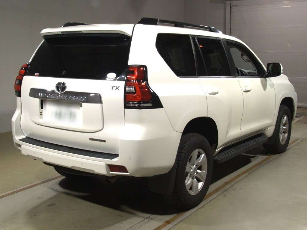 2018 Toyota Land Cruiser Prado TRJ150W[1]