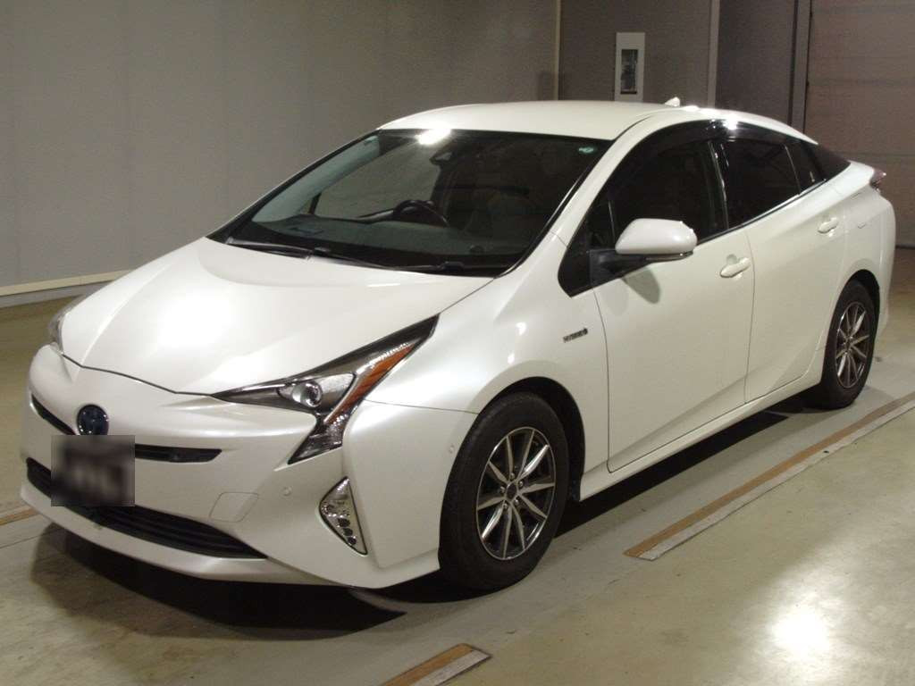 2016 Toyota Prius ZVW50[0]