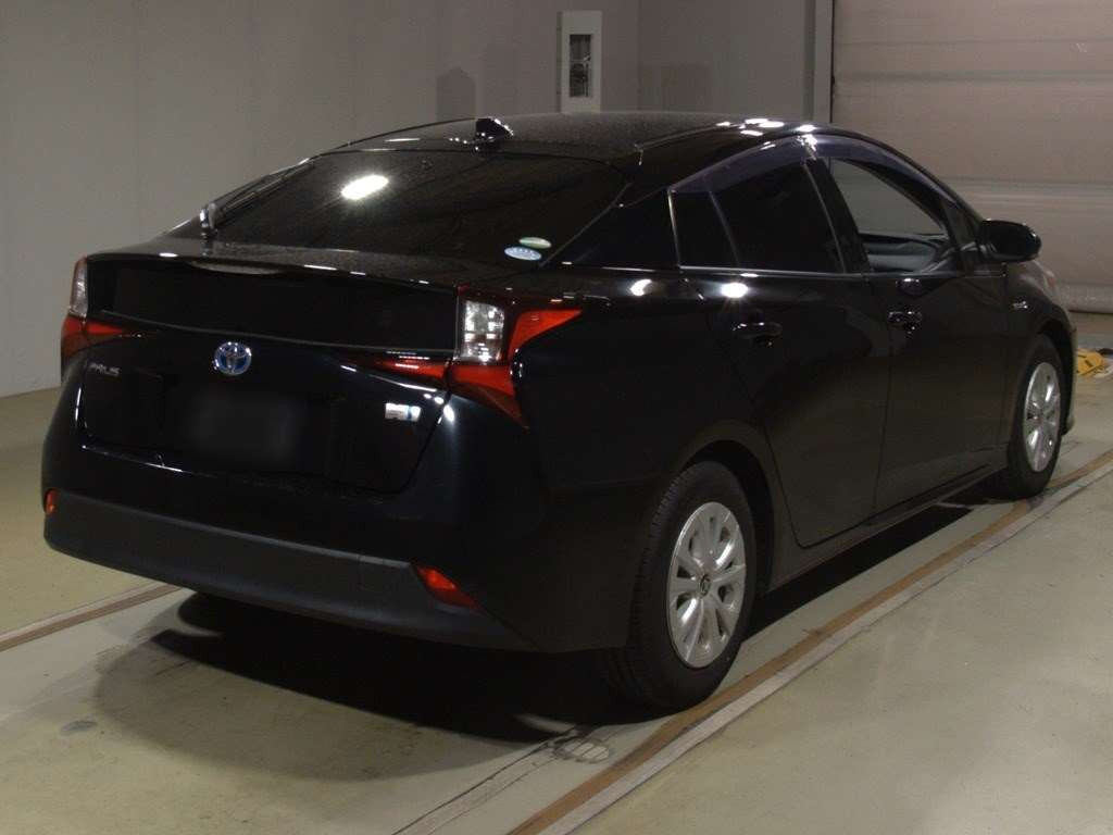 2019 Toyota Prius ZVW51[1]