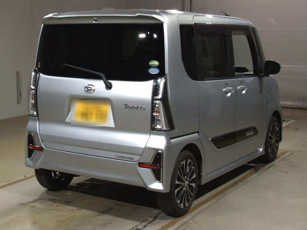 2020 Daihatsu Tanto Custom LA650S[1]