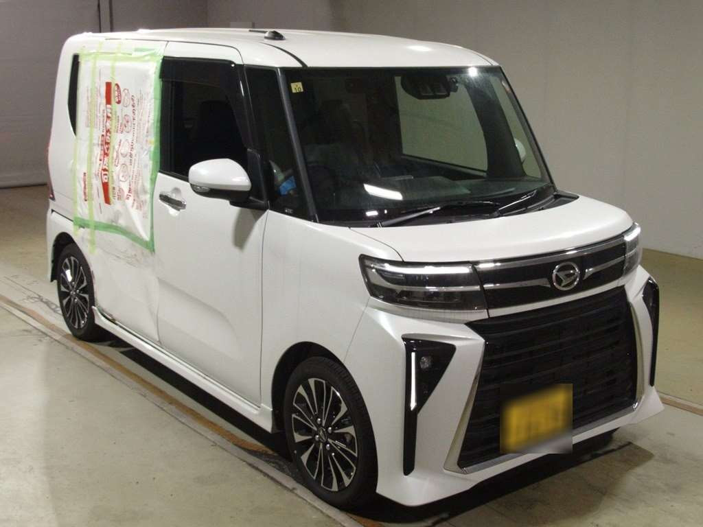 2023 Daihatsu Tanto Custom LA650S[2]