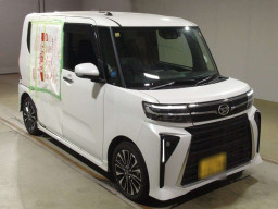 2023 Daihatsu Tanto Custom