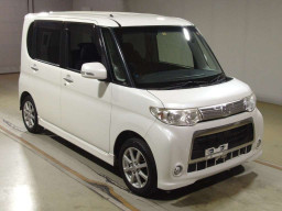 2011 Daihatsu Tanto Custom