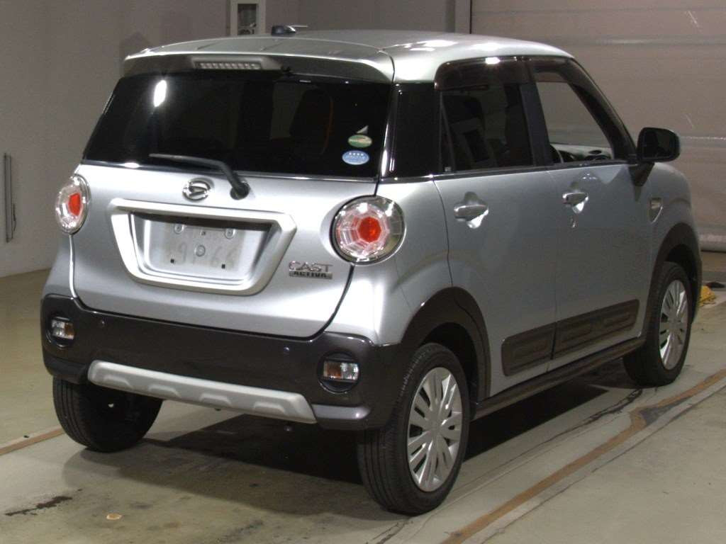 2016 Daihatsu Cast LA250S[1]