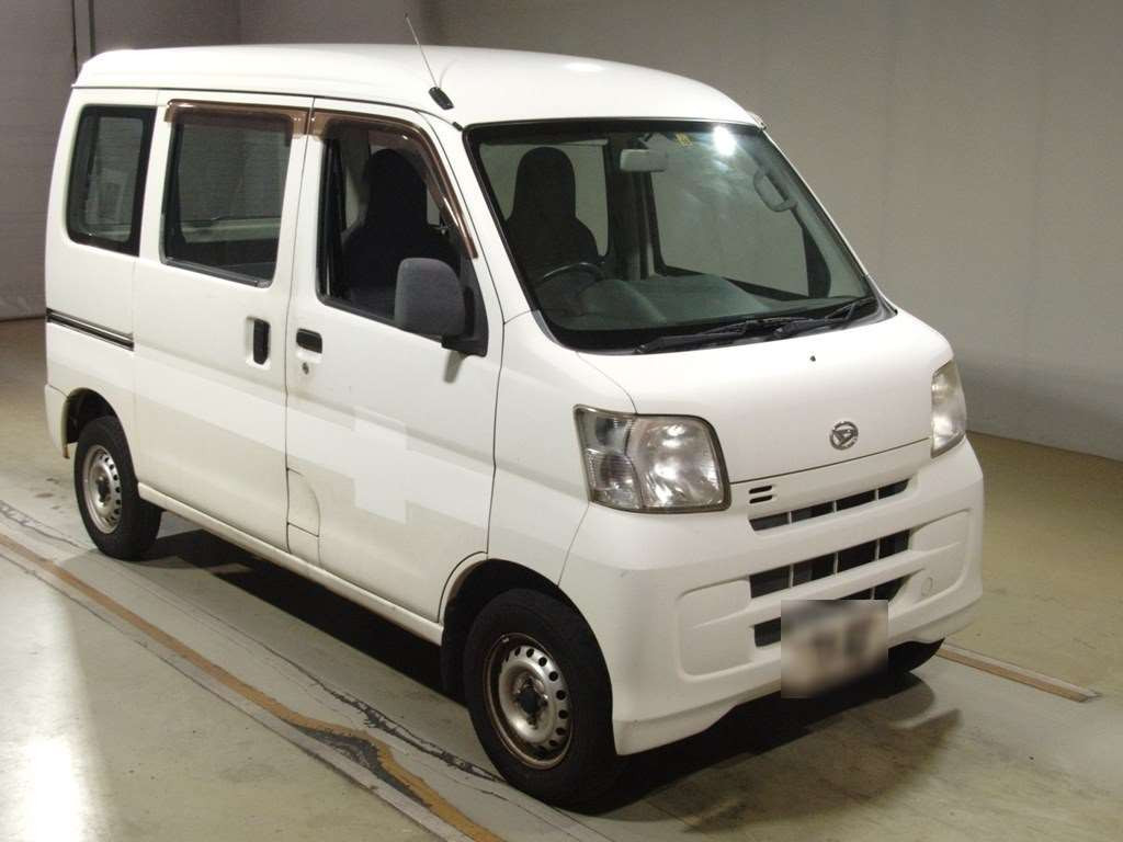 2014 Daihatsu Hijet Cargo S321V[2]