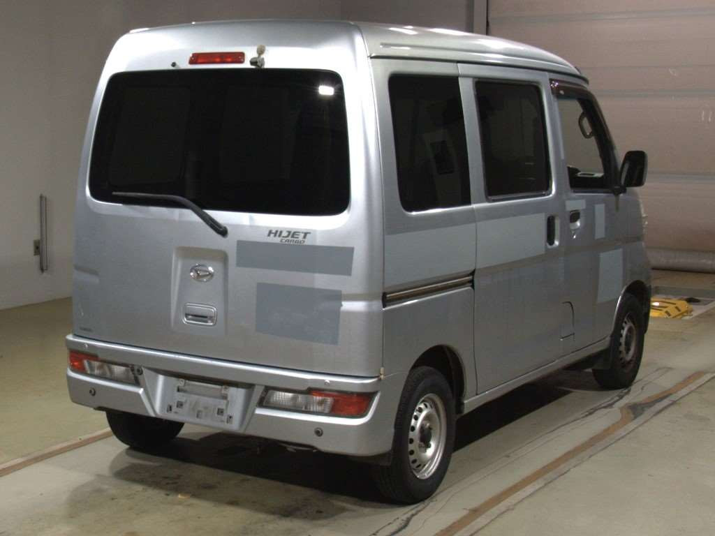 2018 Daihatsu Hijet Cargo S331V[1]