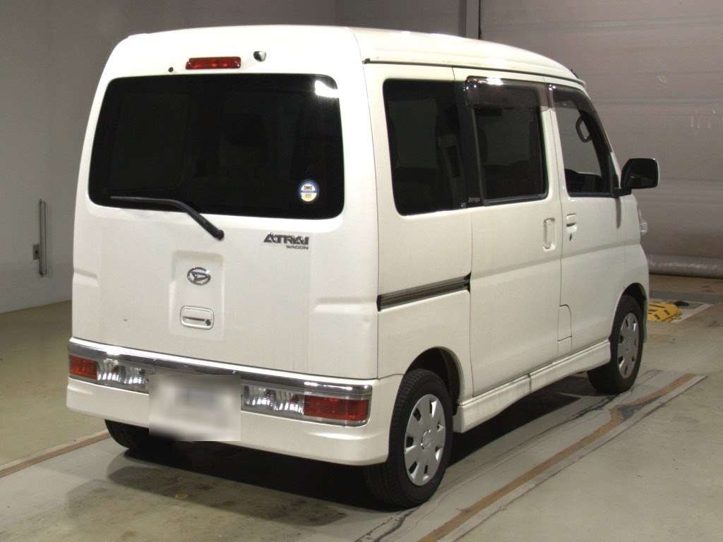 2015 Daihatsu Atrai Wagon S321G[1]