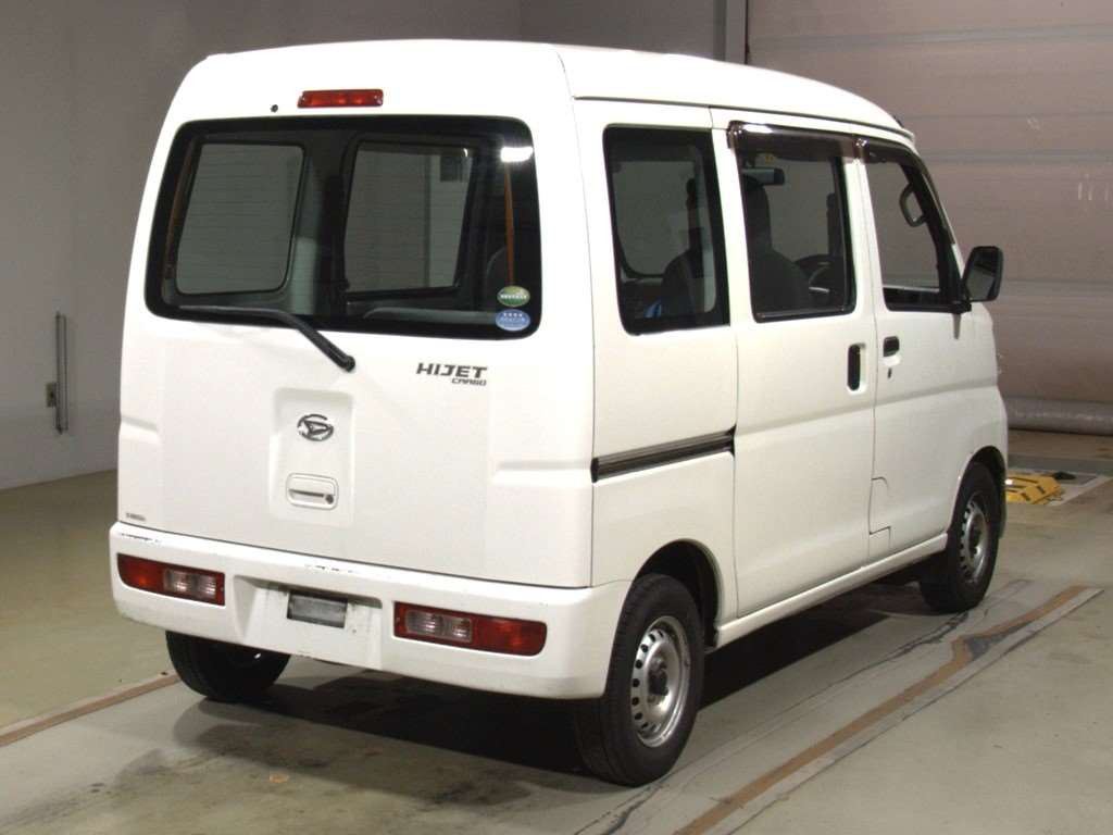 2016 Daihatsu Hijet Cargo S331V[1]