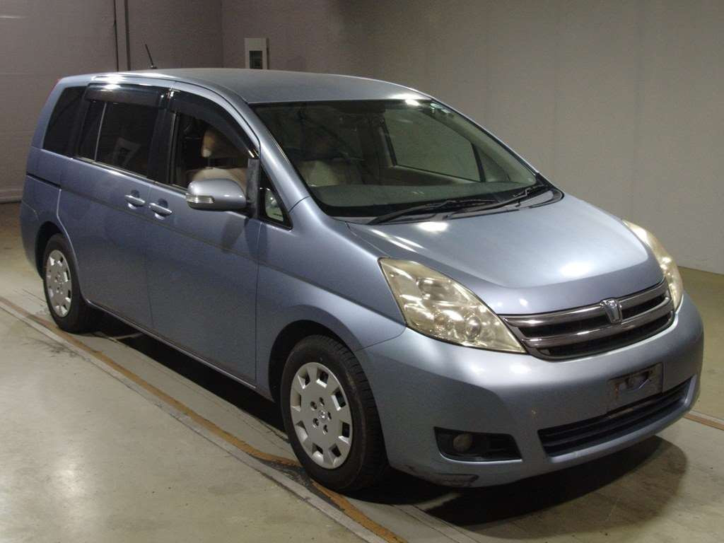 2008 Toyota Isis ZNM10G[2]