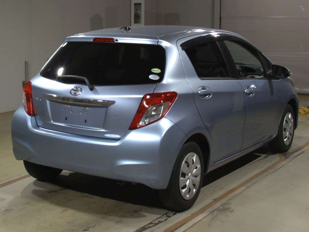 2014 Toyota Vitz KSP130[1]