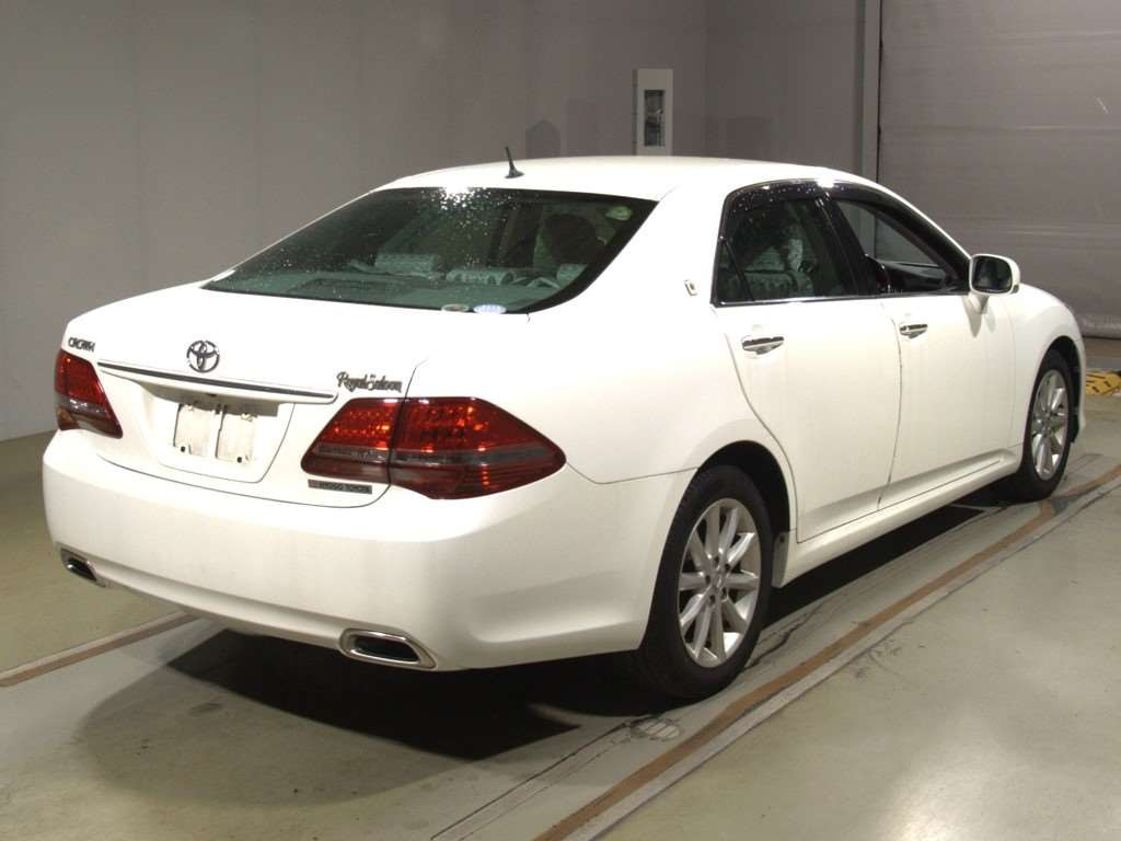 2009 Toyota Crown GRS200[1]