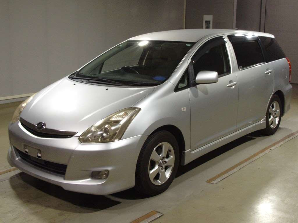 2005 Toyota Wish ZNE10G[0]