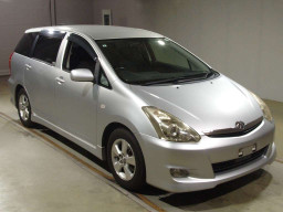 2005 Toyota Wish