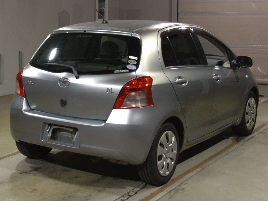 2006 Toyota Vitz SCP90[1]