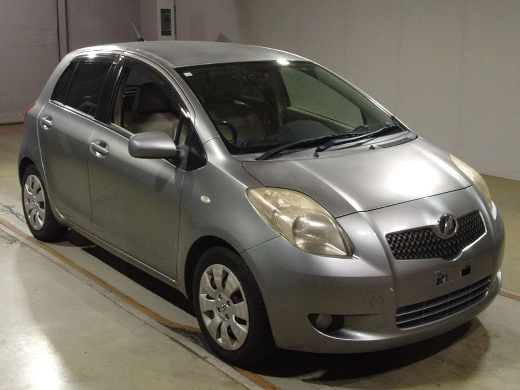 2006 Toyota Vitz SCP90[2]