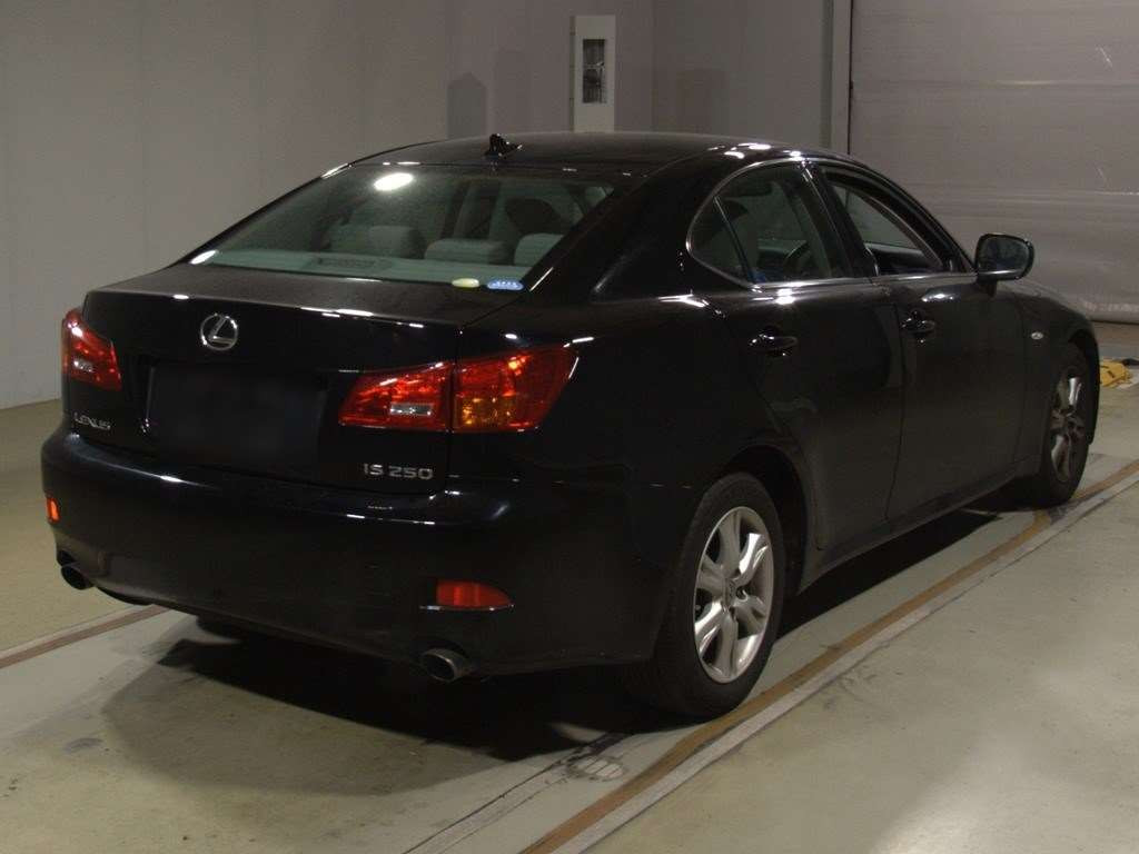 2005 Lexus IS GSE20[1]