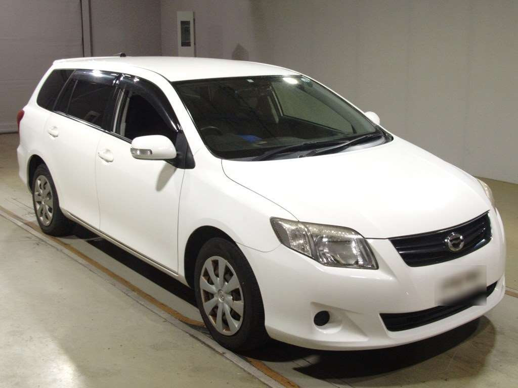 2010 Toyota Corolla Fielder NZE141G[2]