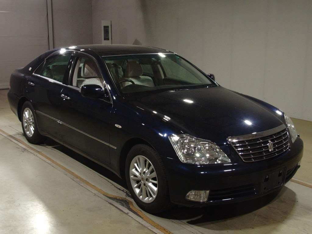 2004 Toyota Crown GRS180[2]