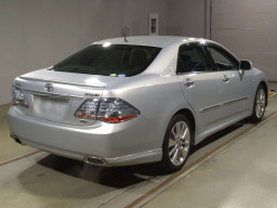 2008 Toyota Crown Hybrid