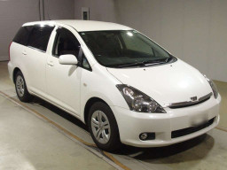 2005 Toyota Wish