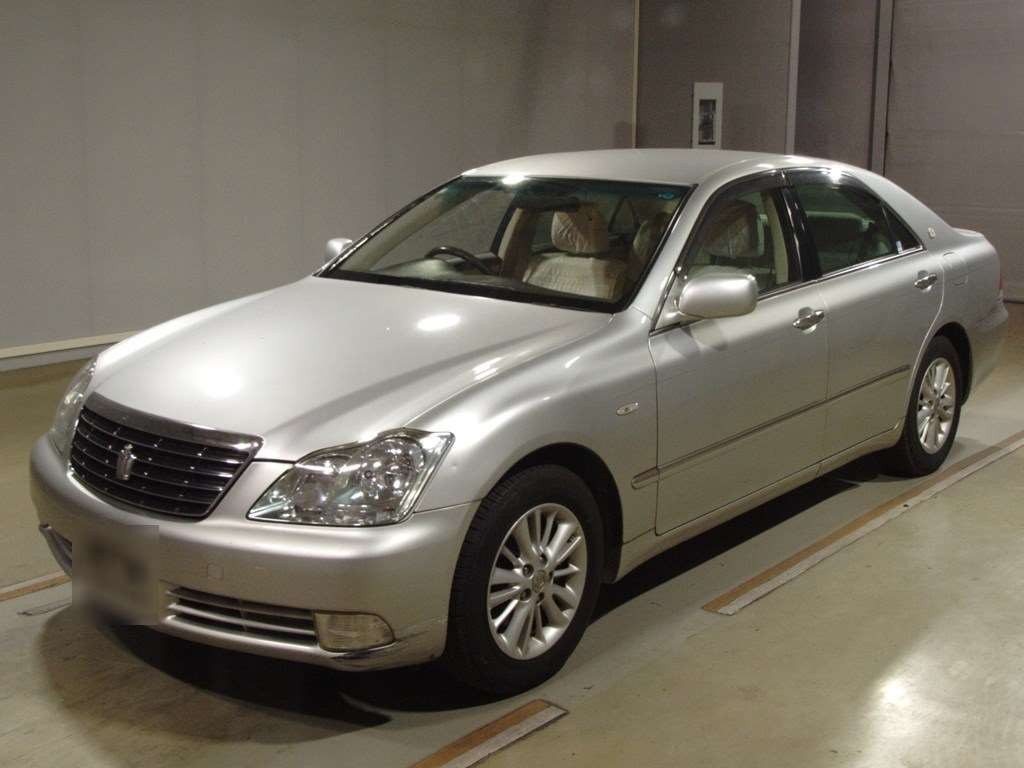 2004 Toyota Crown GRS182[0]