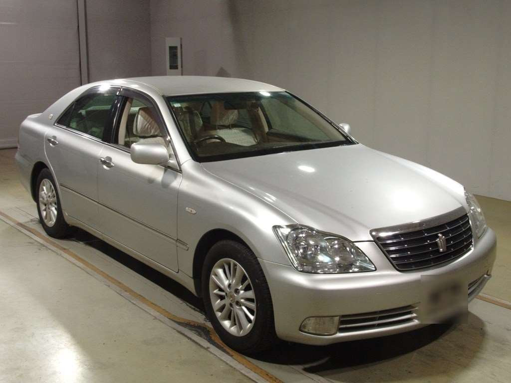 2004 Toyota Crown GRS182[2]