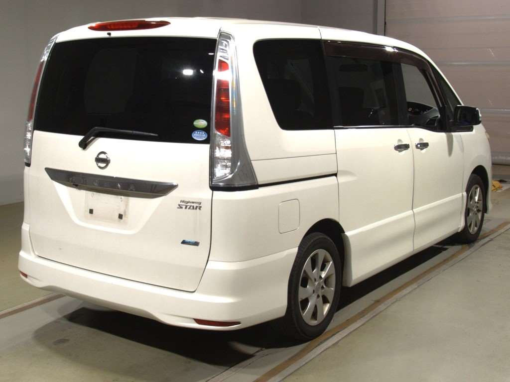 2011 Nissan Serena FC26[1]